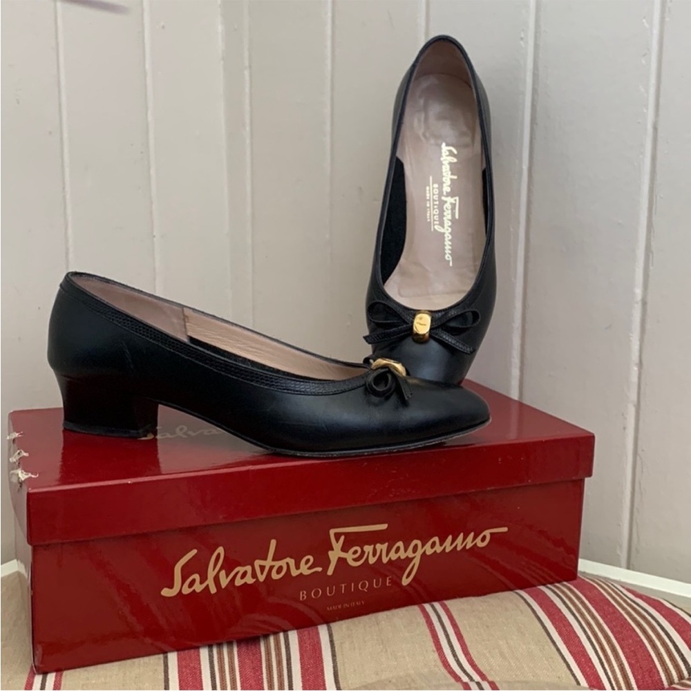 Salvatore Ferragamo Regime Pump in Black Leather